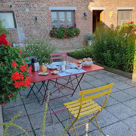 Les Mout'Anes Bed & Breakfast Saint-Hilaire-sur-Helpe Exterior photo